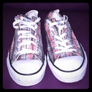 Women’s converse all star plaid size 8